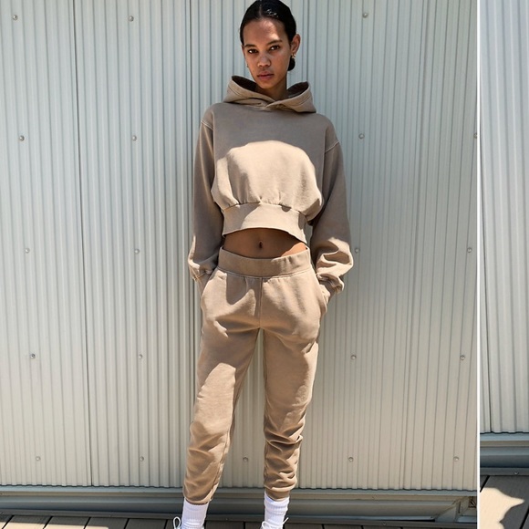 🔎ISO: Aritiza Set in Gd Chasm🔍 - Picture 2 of 2